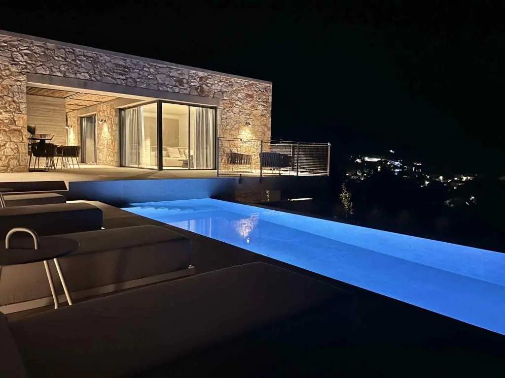 Skiathos Stone Villas